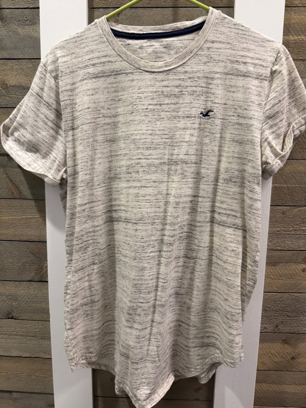 Hollister Men's Heathered Cream Short Sleeve Crew with Navy Logo